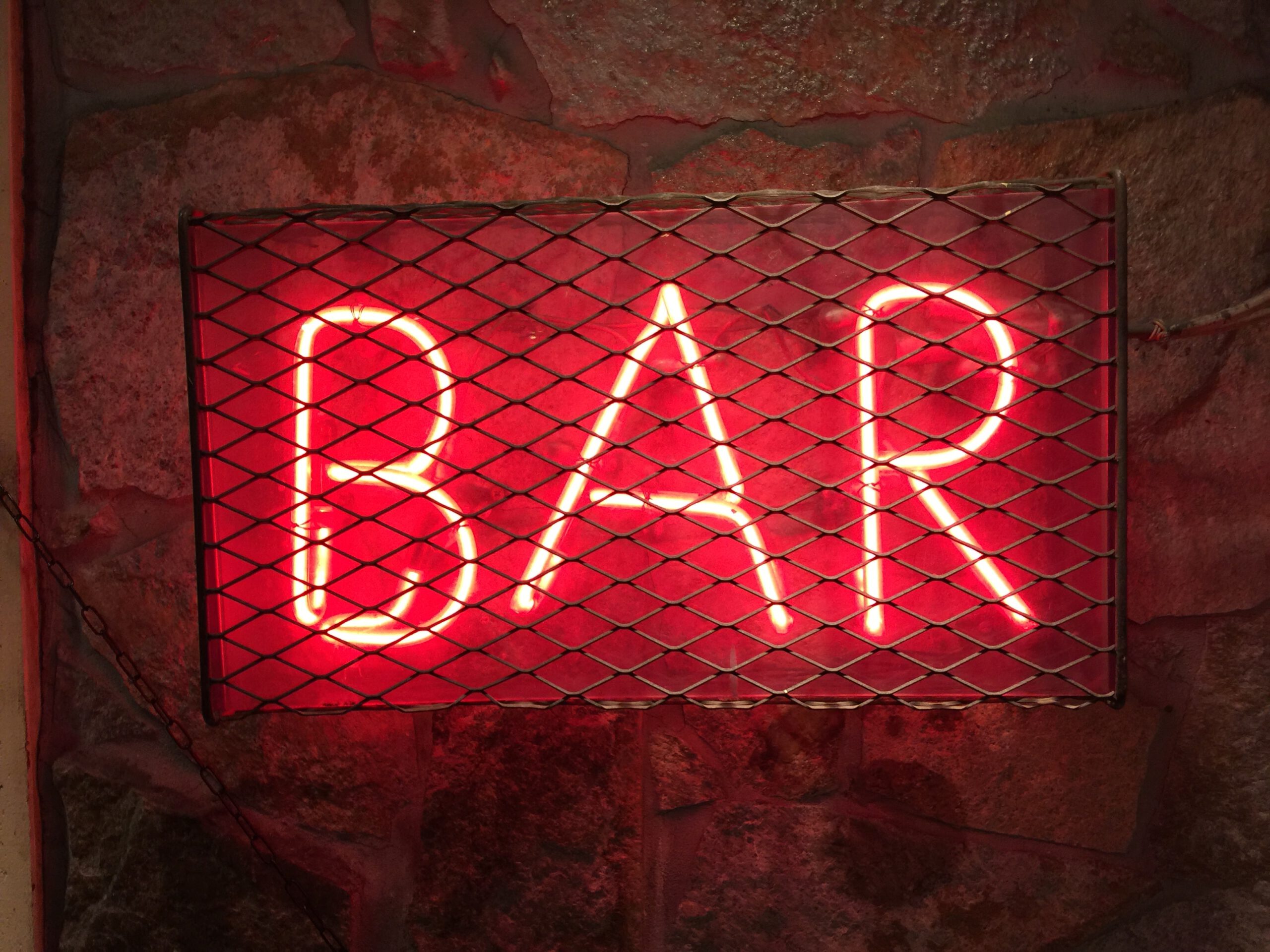 Neon light bar sign